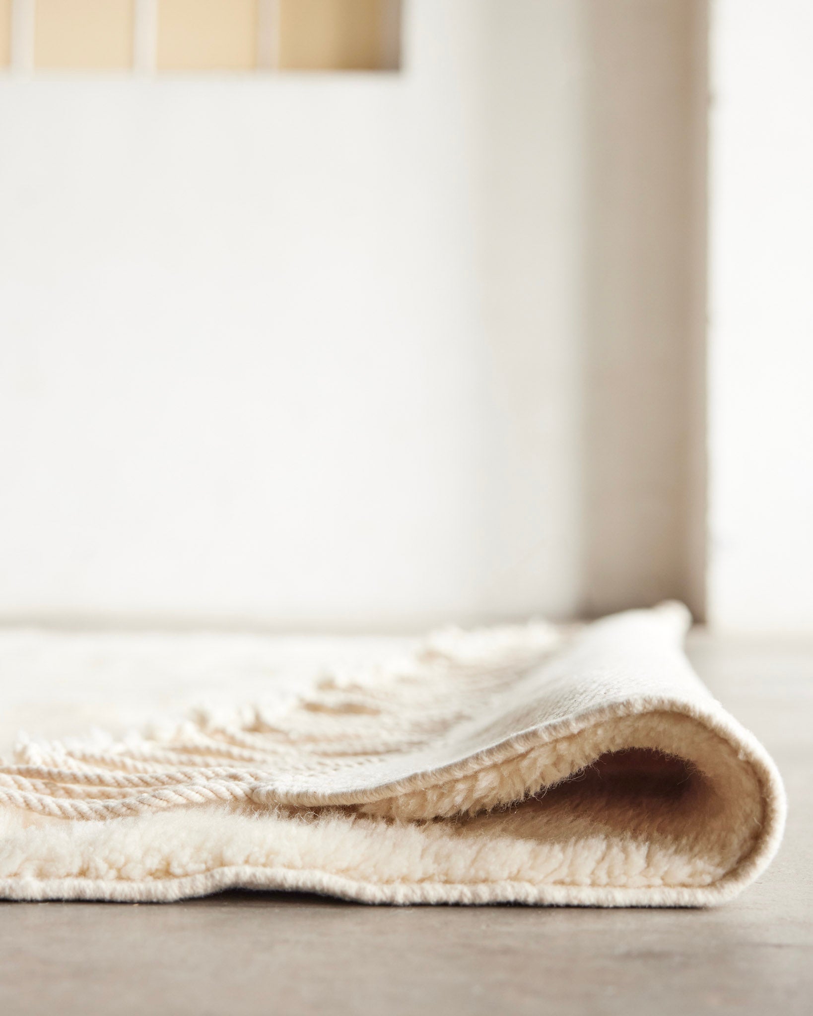 INTERSECTED | 205 x 305 cm - stock sale