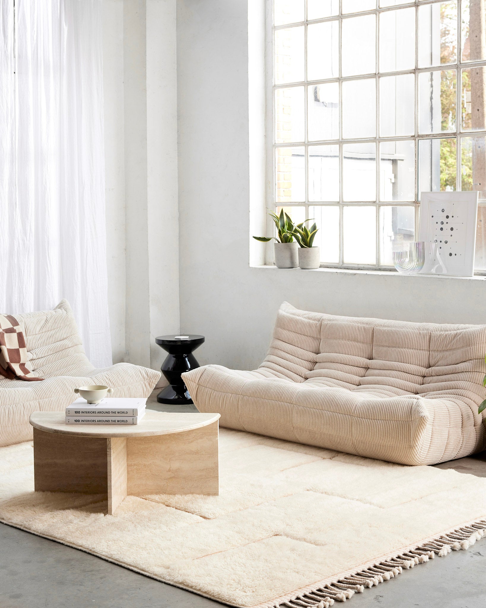 INTERSECTED | 205 x 305 cm - stock sale
