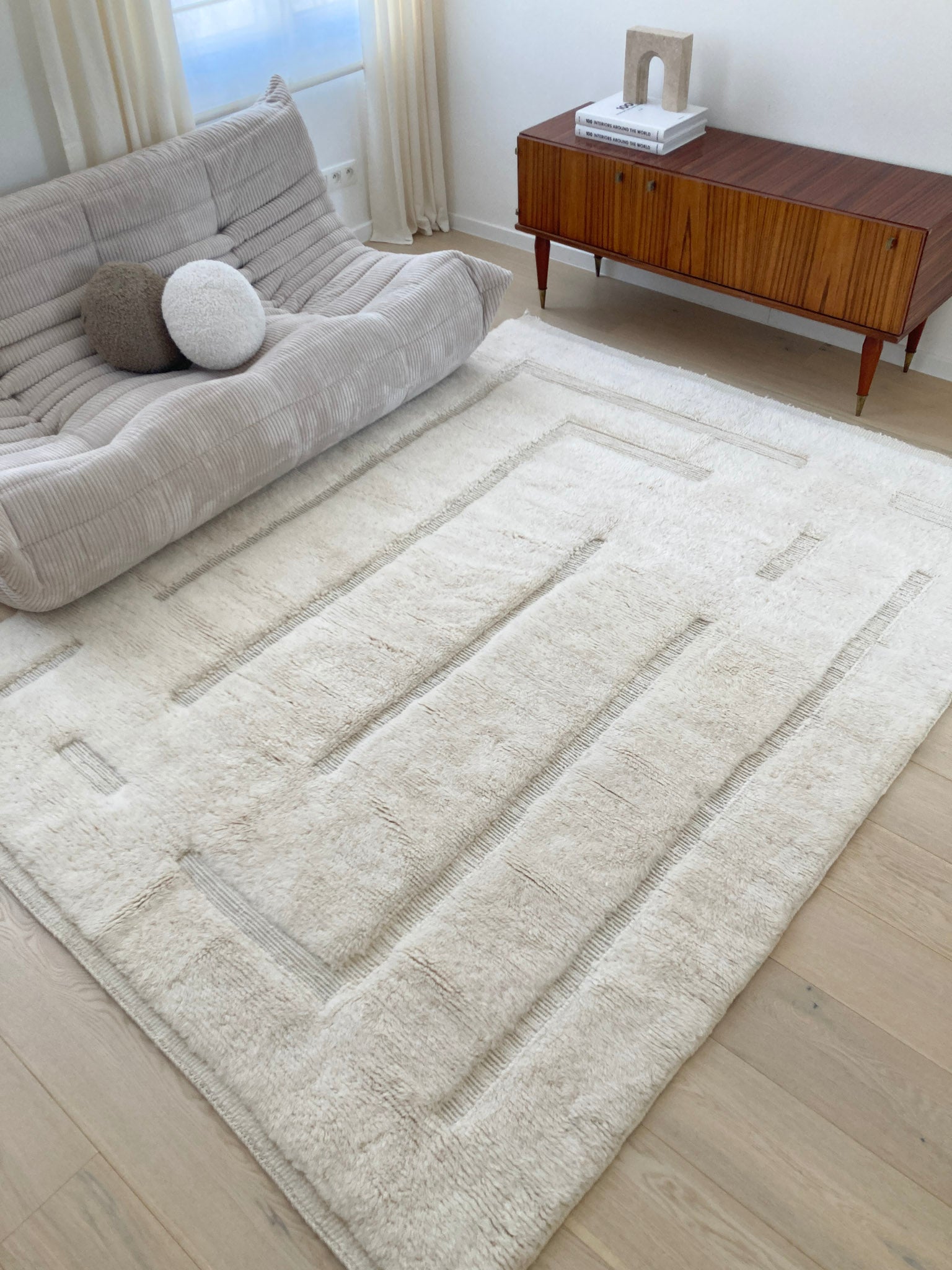 CENTER | 185 x 245 cm - production sample