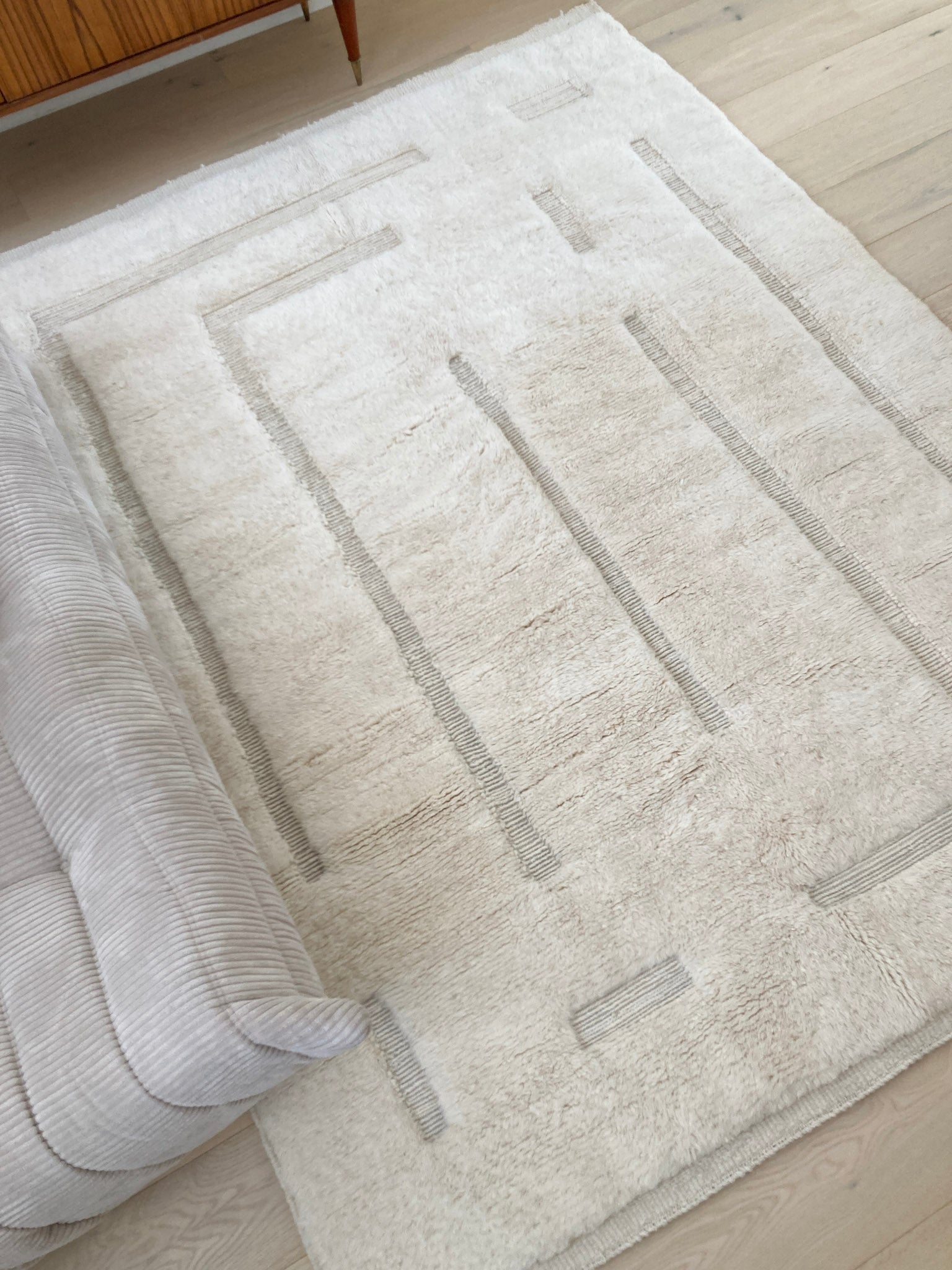 CENTER | 185 x 245 cm - production sample