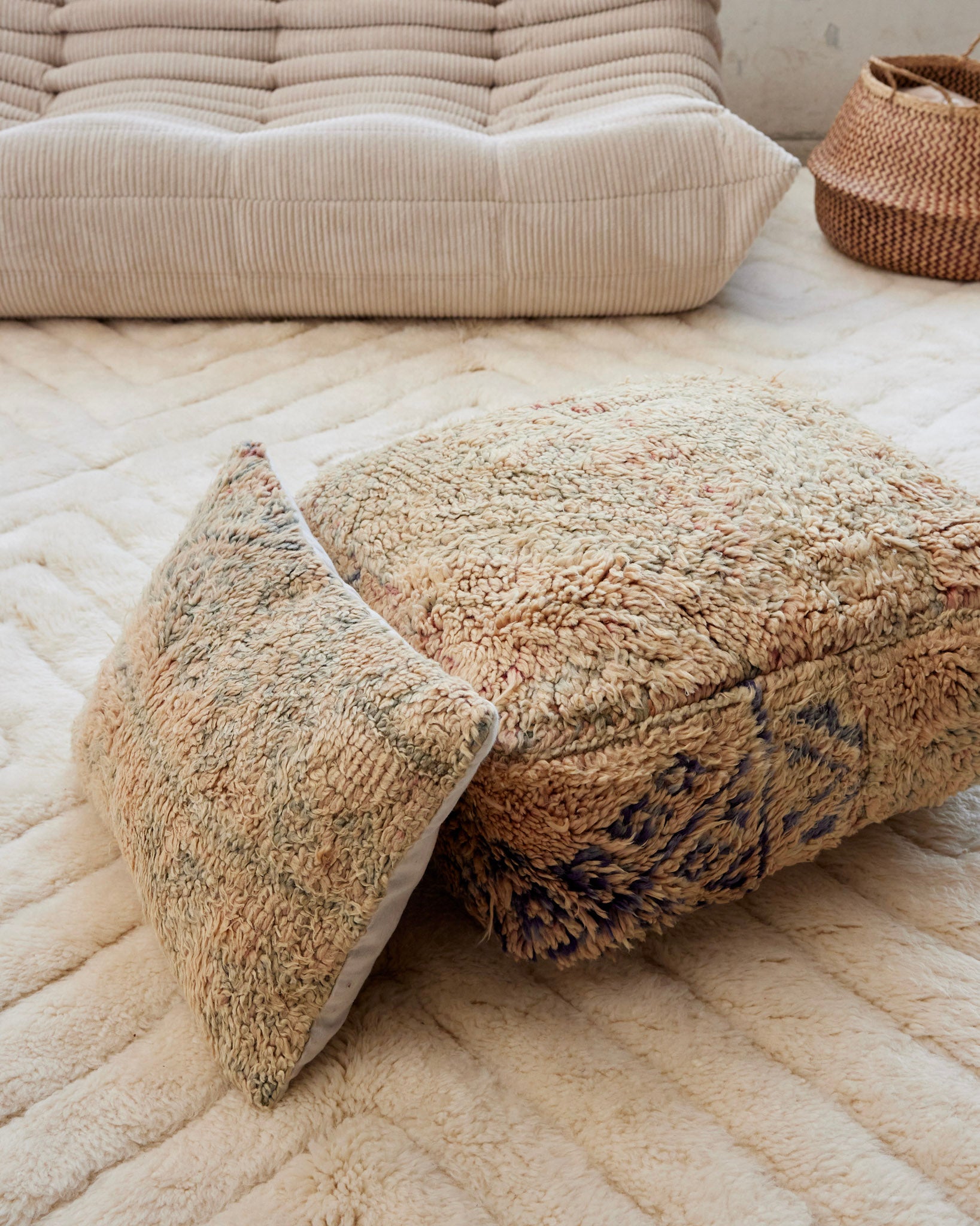 Pouf | IMAR + free pillow cover